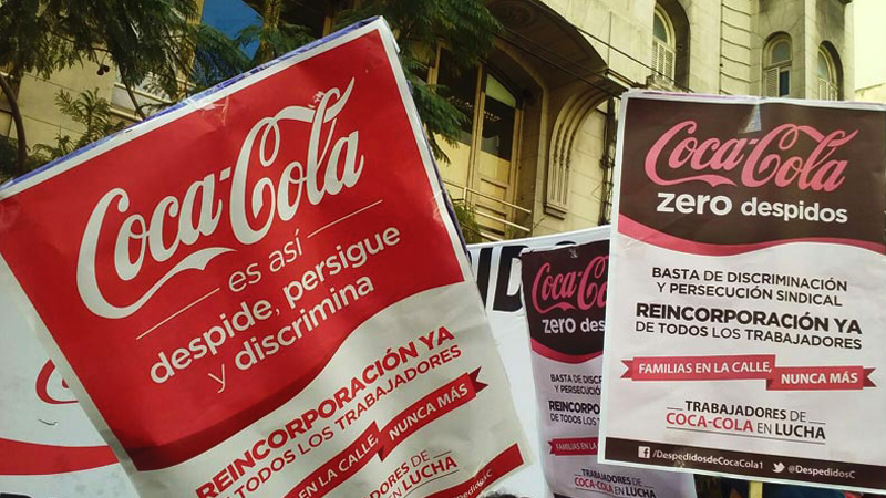 Coca Cola tendrá que reincorporar a un despedido por marchar el 24 de Marzo
