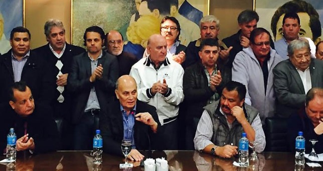 Venegas y el MASA se reúnen en las 62 organizaciones para debilitar a la CGT Venegas y el MASA se reúnen en las 62 organizaciones para debilitar a la CGT