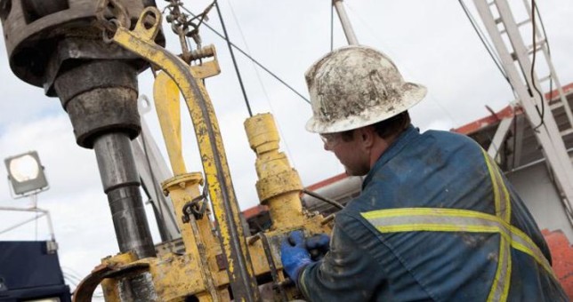 Pese a los subsidios millonarios, siguen los despidos de petroleros Pese a los subsidios millonarios, siguen los despidos de petroleros