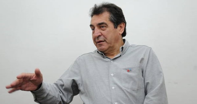 “El diálogo del Gobierno es una ficción como el paseo en micro del presidente” “El diálogo del Gobierno es una ficción como el paseo en micro del presidente”
