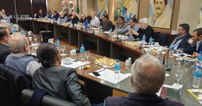 Venegas y Viviani reagrupan fuerzas Venegas y Viviani reagrupan fuerzas