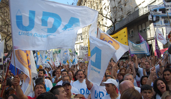 UDA se suma al paro de docentes universitarios UDA se suma al paro de docentes universitarios