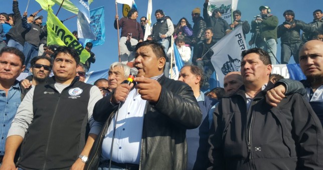 Elecciones de los Petroleros de Chubut en medio de la negociación por el bono Elecciones de los Petroleros de Chubut en medio de la negociación por el bono