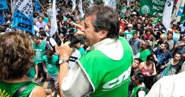 Disconforme con el bono, ATE ratificó un nuevo paro nacional Disconforme con el bono, ATE ratificó un nuevo paro nacional