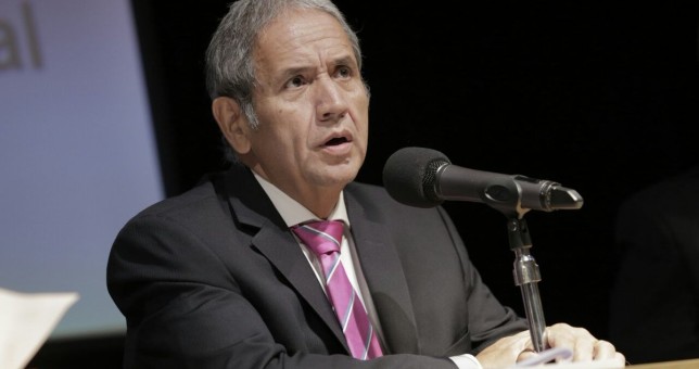 Las entidades extranjeras se niegan a pagar las paritarias y habrá 5 días sin bancos Las entidades extranjeras se niegan a pagar las paritarias y habrá 5 días sin bancos