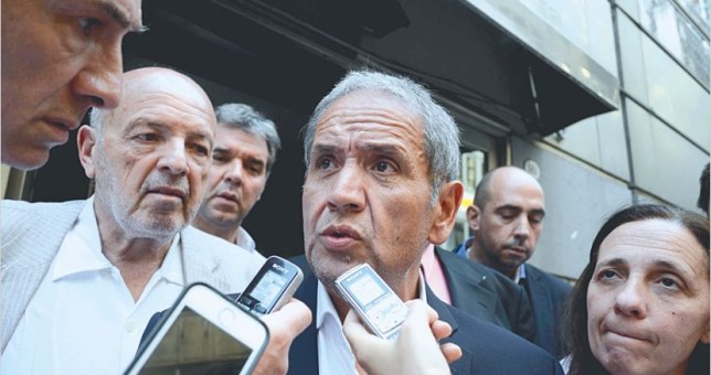 Los bancarios rompieron el techo paritario y levantaron el paro de 72 horas Los bancarios rompieron el techo paritario y levantaron el paro de 72 horas