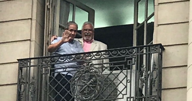 Un Radical en el balcón Un Radical en el balcón