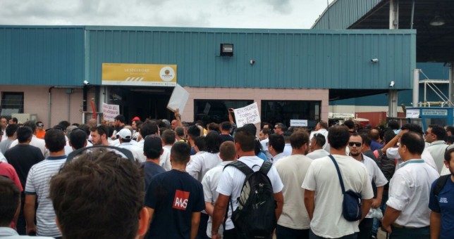 En General Motors se materializaron las 350 suspensiones y temen por despidos En General Motors se materializaron las 350 suspensiones y temen por despidos