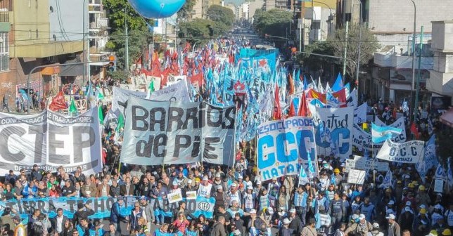 Los Movimientos Sociales se suman al paro del #6A Los Movimientos Sociales se suman al paro del #6A