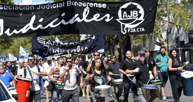 Más problemas para Vidal: paran los judiciales por paritarias y para que devuelvan los días descontados Más problemas para Vidal: paran los judiciales por paritarias y para que devuelvan los días descontados