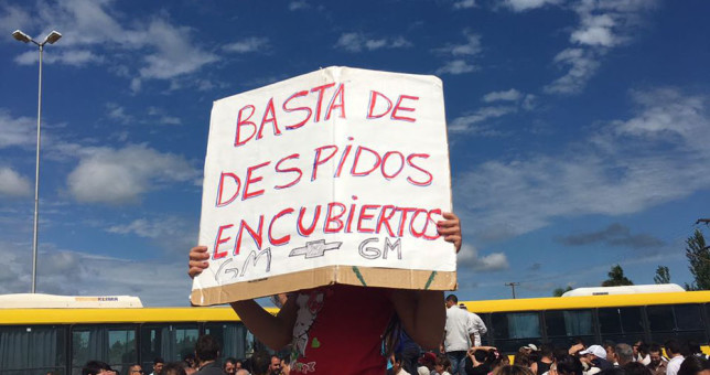 Suspendidos de General Motors se movilizan al Ministerio de Trabajo Suspendidos de General Motors se movilizan al Ministerio de Trabajo