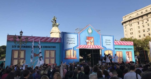 Los maestros buscarán que la Escuela Itinerante permanezca hasta el 15 de mayo Los maestros buscarán que la Escuela Itinerante permanezca hasta el 15 de mayo
