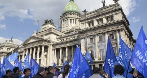 Cambiemos cajoneó la ley de Marina Mercante que piden los gremios Cambiemos cajoneó la ley de Marina Mercante que piden los gremios