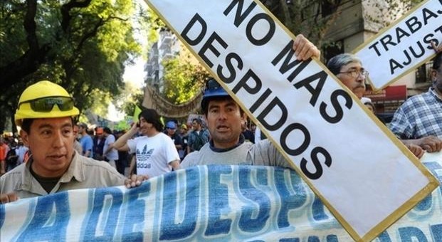 Casi dos millones de trabajadores bonaerenses temen perder su empleo Casi dos millones de trabajadores bonaerenses temen perder su empleo
