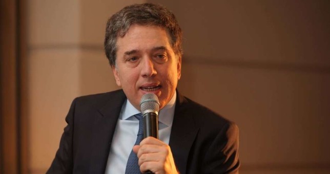 El realismo mágico de Dujovne: las subas salariales “van a ganarle” a la inflación El realismo mágico de Dujovne: las subas salariales “van a ganarle” a la inflación