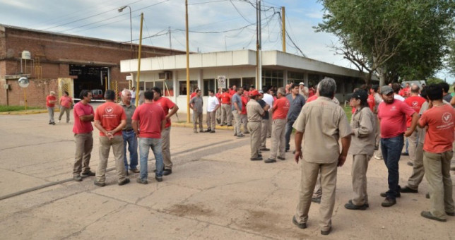 Cosechadoras Vasalli inicia achique de 150 puestos de trabajo Cosechadoras Vasalli inicia achique de 150 puestos de trabajo
