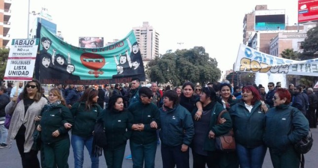 Trabajadoras de Trolebuses cordobeses movilizan contra los despidos y la discriminación Trabajadoras de Trolebuses cordobeses movilizan contra los despidos y la discriminación