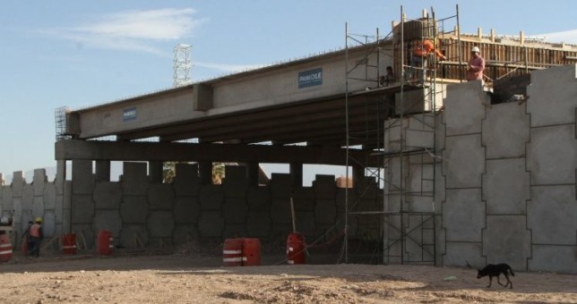 Más de cien despidos en una obra inaugurada el año pasado por Macri Más de cien despidos en una obra inaugurada el año pasado por Macri