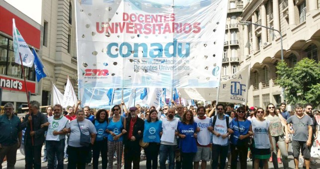 Docentes universitarios advierten por “una nueva reforma privatista” de la universidad pública Docentes universitarios advierten por “una nueva reforma privatista” de la universidad pública