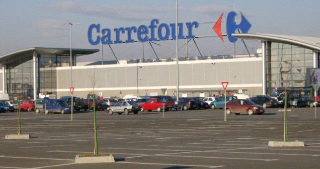 Carrefour no efectuará despidos en Paraná, pero ofrecerá retiros voluntarios Carrefour no efectuará despidos en Paraná, pero ofrecerá retiros voluntarios