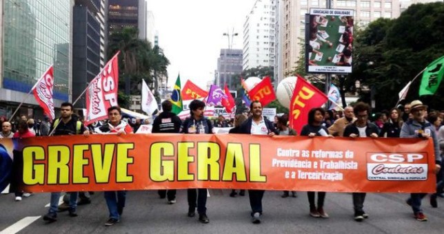 Advierten sobre una reforma laboral “por goteo” en Argentina Advierten sobre una reforma laboral “por goteo” en Argentina