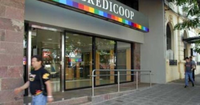 Piden la reincorporación de un delegado bancario despedido en medio de un caso de violencia de género Piden la reincorporación de un delegado bancario despedido en medio de un caso de violencia de género