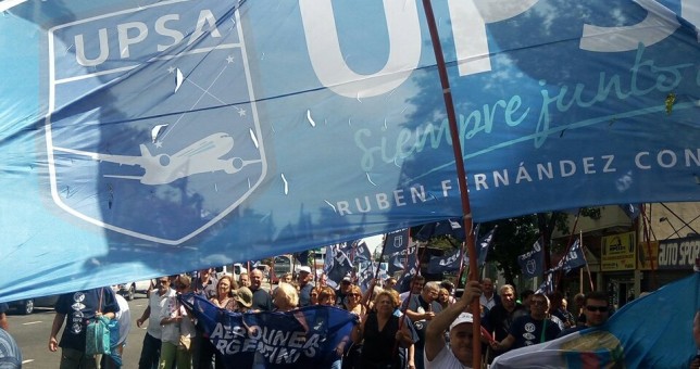 Abuso de autoridad: encarcelan a un trabajador por negarse a embarcar presos sin documentación