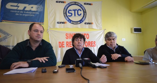 “Es lamentable que el gobierno corra una medida de fuerza porque aprieta a los dirigentes sindicales” “Es lamentable que el gobierno corra una medida de fuerza porque aprieta a los dirigentes sindicales”