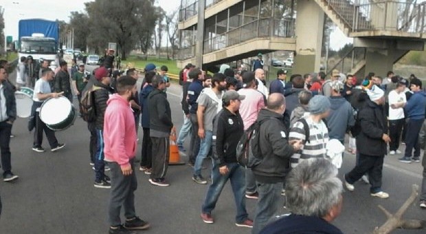 La reactivación no llega y sigue el conflicto en Cresta Roja La reactivación no llega y sigue el conflicto en Cresta Roja