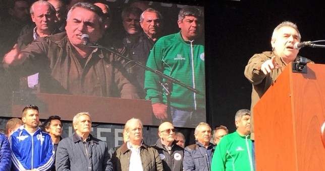 Schmid criticó al periodismo y dijo que hubo “titulares engañosos” Schmid criticó al periodismo y dijo que hubo “titulares engañosos”