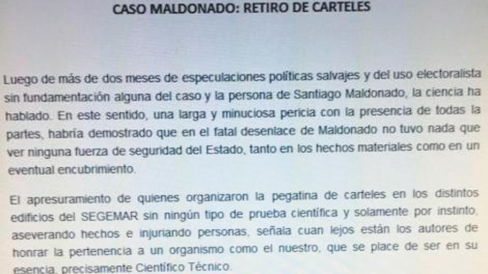 El Gobierno intimó a estatales a retirar carteles que pedían por Santiago Maldonado