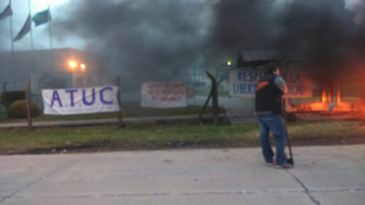 Denuncian persecución gremial en la alimenticia Campo del Tesoro