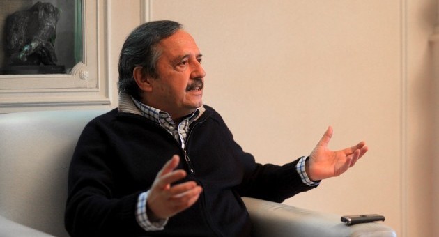 Alfonsín puso en duda el acompañamiento de la UCR a la reforma laboral Alfonsín puso en duda el acompañamiento de la UCR a la reforma laboral