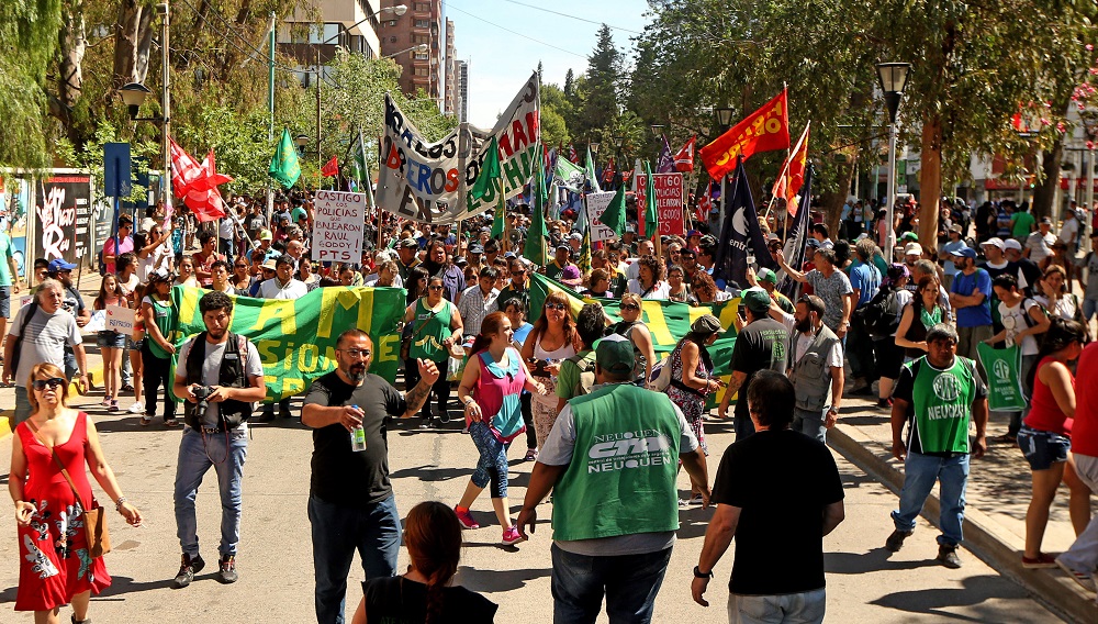 Marcharon para repudiar la represión y el desalojo de los obreros de Maderera MAM