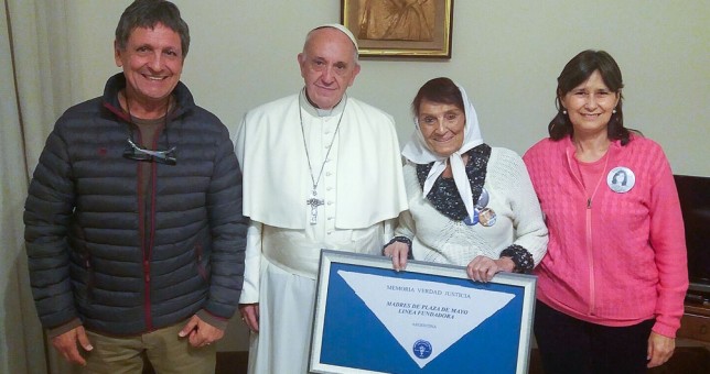 Mientras el Gobierno busca aprobar la reforma previsional, el Papa pide cuidar a los jubilados Mientras el Gobierno busca aprobar la reforma previsional, el Papa pide cuidar a los jubilados