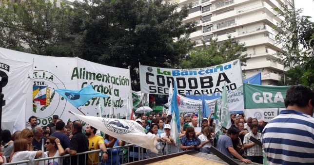 Córdoba se movilizó contra las reformas Córdoba se movilizó contra las reformas