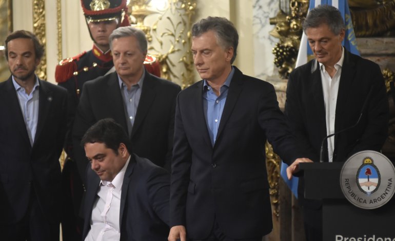 A pesar del festival de nombramientos en el SOMU, Macri dijo que Triaca "batalla por la transparencia"