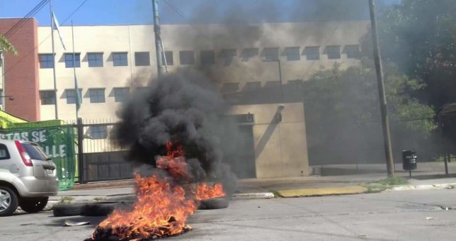 Marcharon para pedir la reincorporación de los despedidos por Martiniano Molina