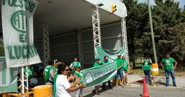 Por los despidos en el Senasa, levantan los controles zoofitosanitario en las rutas de ingreso a la Patagonia Por los despidos en el Senasa, levantan los controles zoofitosanitario en las rutas de ingreso a la Patagonia