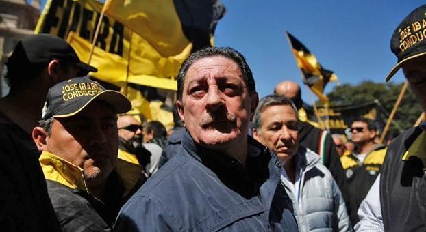“Ni halcones, ni palomas” “Ni halcones, ni palomas”