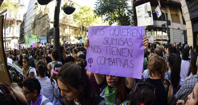 Mujeres de todas las centrales sindicales marcharon en unidad Mujeres de todas las centrales sindicales marcharon en unidad