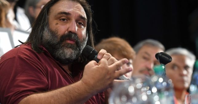 “Esta semana no vamos a hacer medidas de fuerza, pero el gobierno tiene que convocarnos y mejorar la propuesta” “Esta semana no vamos a hacer medidas de fuerza, pero el gobierno tiene que convocarnos y mejorar la propuesta”