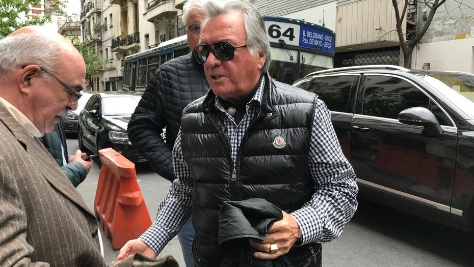 Le robaron 20 mil pesos a Barrionuevo mientras cenaba en Puerto Madero