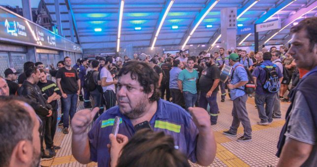 Tras semanas de protestas sin respuesta de Larreta, Metrodelegados profundizarán el plan de lucha Tras semanas de protestas sin respuesta de Larreta, Metrodelegados profundizarán el plan de lucha