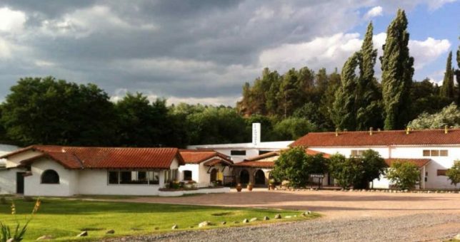 La fÃ¡brica de alfajores â€œEstancia El Rosarioâ€ al borde del cierre