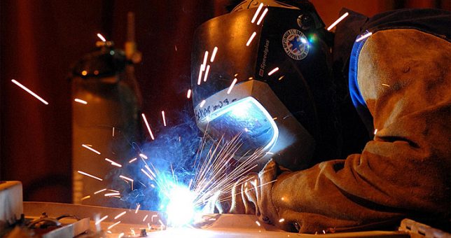 Aunque todos abandonan los pronósticos oficiales, los supervisores metalmecánicos firmaron 15% Aunque todos abandonan los pronósticos oficiales, los supervisores metalmecánicos firmaron 15%