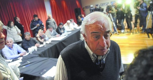 Roberto Fernandez se pronunció a favor de un paro general antes del Mundial Roberto Fernandez se pronunció a favor de un paro general antes del Mundial
