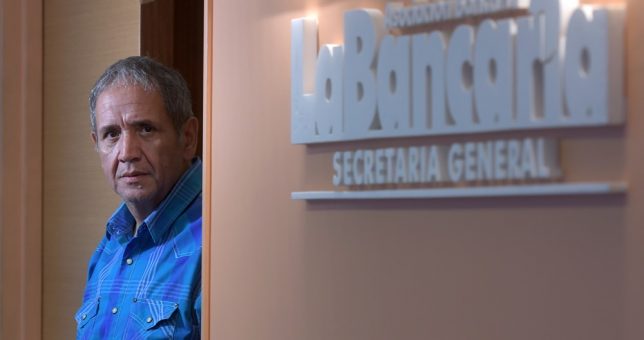 Bancarios activaron cláusula gatillo y cobrarán 5% adicional Bancarios activaron cláusula gatillo y cobrarán 5% adicional