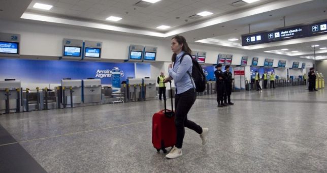 Contra la política aerocomercial, paro total aeronáutico en el inicio de las vacaciones de invierno Contra la política aerocomercial, paro total aeronáutico en el inicio de las vacaciones de invierno