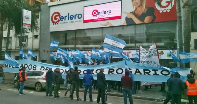 Despidos y protestas en Gerlero, una histórica cadena comercial rosarina Despidos y protestas en Gerlero, una histórica cadena comercial rosarina